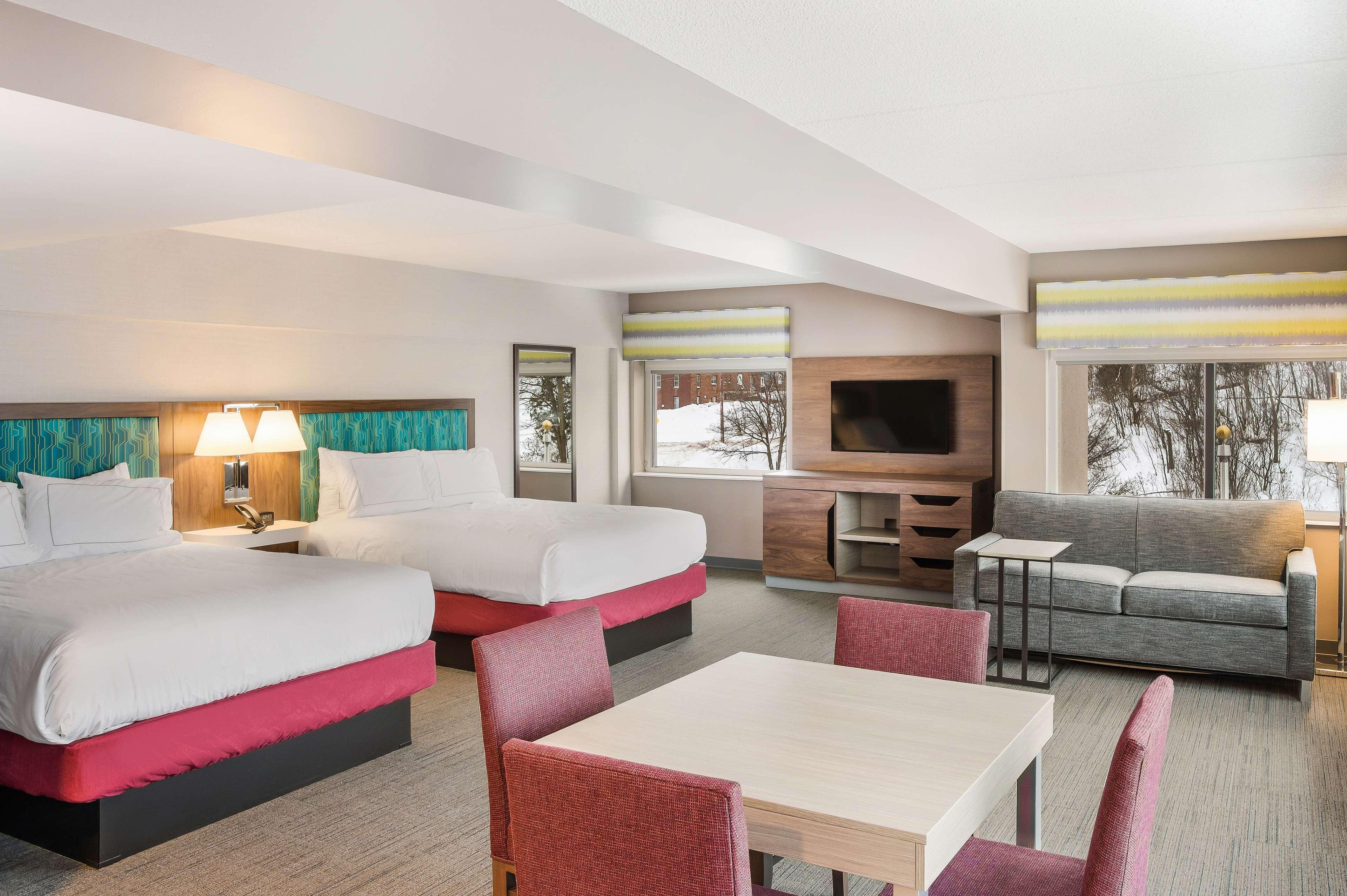 Hampton Inn & Suites Houghton Ngoại thất bức ảnh